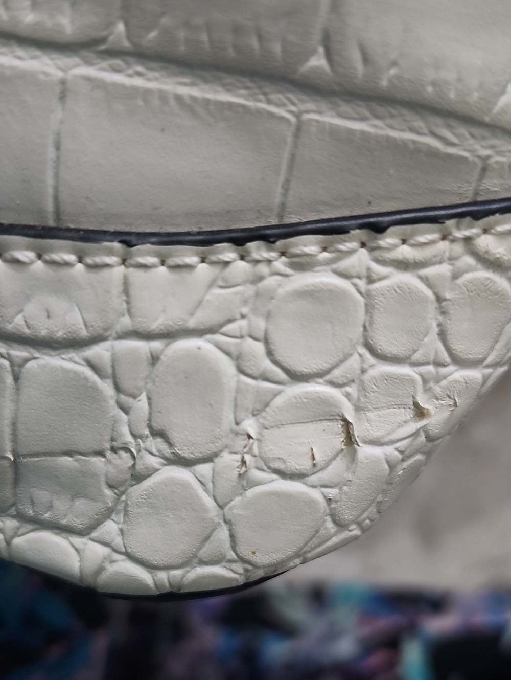 GUESS White Croc-Embossed Dome Satchel - Picture 12 of 16